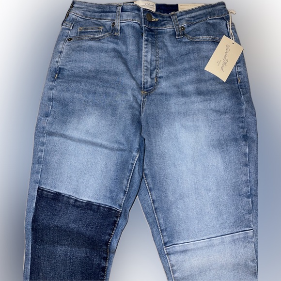 Women's High-Rise Skinny Patched Jeans - Universal Thread Light Wash - Picture 5 of 8